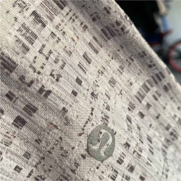 Lululemon legging size 4 in perfect condition white grey ghost print pattern - Picture 3 of 5